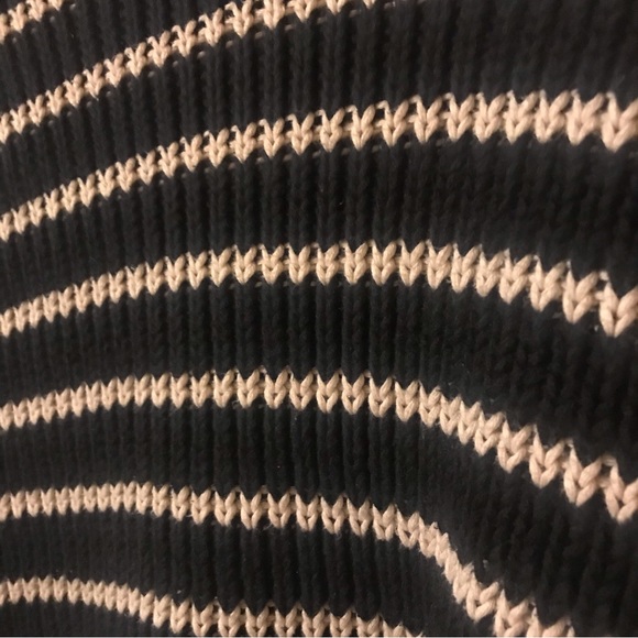 Large heavy knit striped sweater - Picture 5 of 5